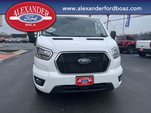 Used 2023 Ford Transit 350 XLT image 5