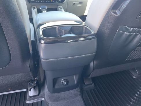 Used 2025 Kia Telluride SX image 25