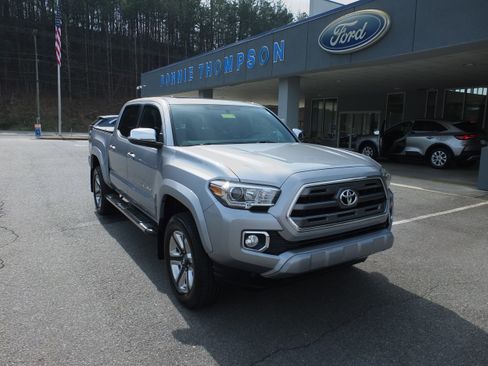 Used 2016 Toyota Tacoma Limited w/ Towing Package image 1