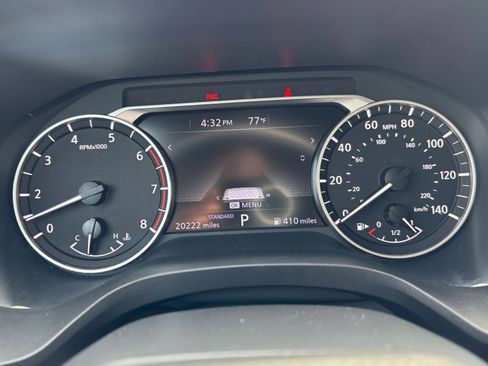 Used 2026 Nissan Rogue SV FWD image 41