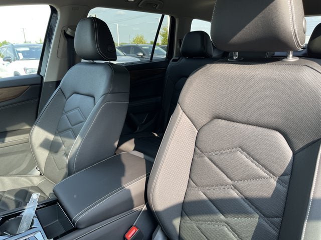 New 2026 Volkswagen Atlas SE FWD image 11