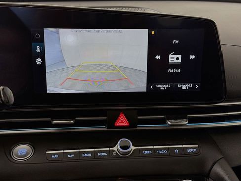 Used 2024 Hyundai Elantra SEL FWD image 18