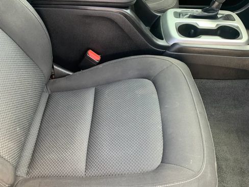 Used 2020 Chevrolet Colorado LT RWD image 11