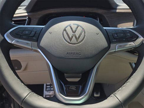 New 2025 Volkswagen Atlas SEL Premium R-Line image 23