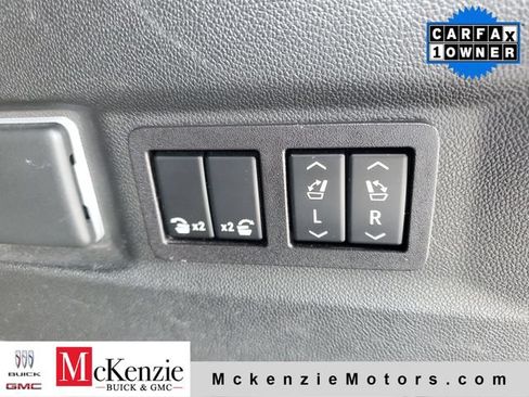 Used 2023 Chevrolet Tahoe Z71 w/ Z71 Off-Road Package AWD/4WD image 32