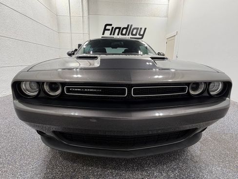 Used 2016 Dodge Challenger SXT RWD image 10