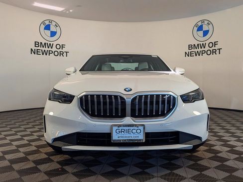 New 2026 BMW 530i xDrive w/ Premium Package AWD/4WD image 4