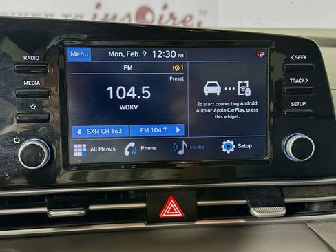 Used 2022 Hyundai Elantra SEL w/ Convenience + Premium Package image 17