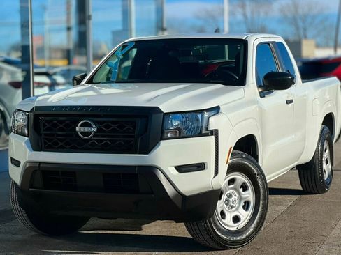 Used 2022 Nissan Frontier S image 32