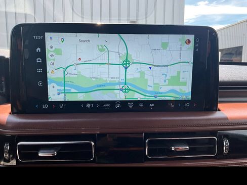 Used 2025 Lincoln Aviator Reserve w/ Equipment Group 201A AWD/4WD image 6