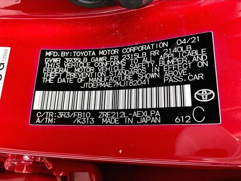 Used 2021 Toyota Corolla LE image 32