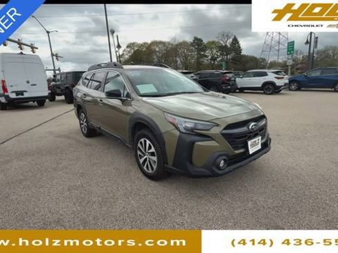 Used 2023 Subaru Outback Premium AWD/4WD image 2