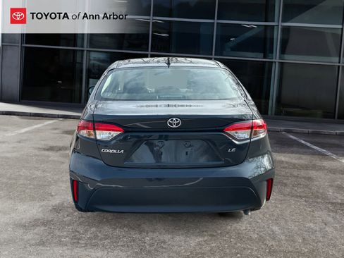 Used 2025 Toyota Corolla LE image 4