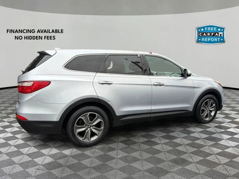 Used 2013 Hyundai Santa Fe GLS image 5