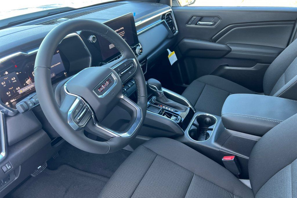 New 2025 GMC Canyon Elevation w/ Convenience Package RWD image 7