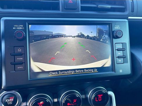 Used 2022 Toyota GR86 w/ ALL Weather Mat Package (TMS) RWD image 13