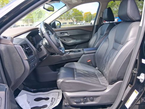Used 2021 Nissan Rogue Platinum AWD/4WD image 9