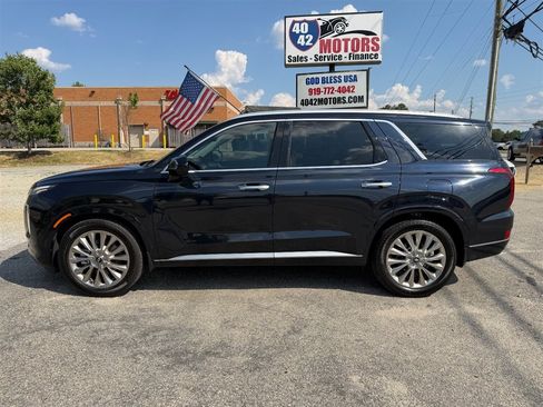 Used 2020 Hyundai Palisade Limited FWD image 2