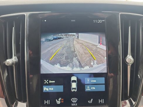 Used 2021 Volvo S60 T6 Momentum image 17