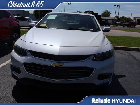 Used 2016 Chevrolet Malibu Premier w/ Driver Confidence Package II FWD image 7