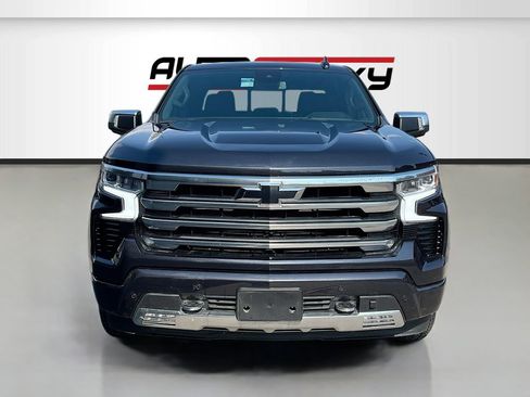 Used 2023 Chevrolet Silverado 1500 High Country AWD/4WD image 2