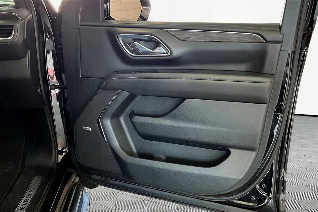Used 2024 Chevrolet Tahoe LT AWD/4WD image 29