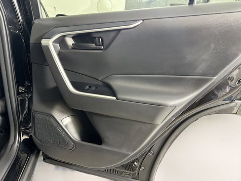 Used 2025 Toyota RAV4 LE FWD image 27