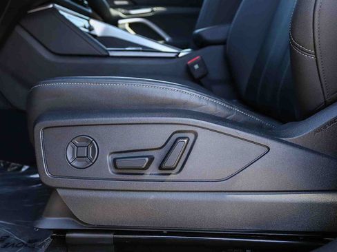 Used 2025 Audi Q5 Premium w/ Premium Plus AWD/4WD image 25