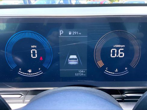 Used 2025 Hyundai Kona SEL AWD/4WD image 25