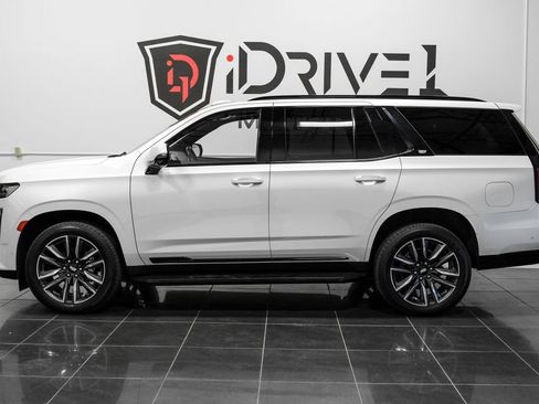Used 2021 Cadillac Escalade Sport RWD image 11