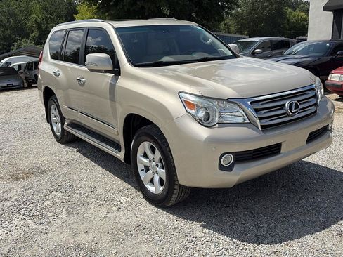 Used 2013 Lexus GX 460 w/ Comfort Plus Pkg AWD/4WD image 4