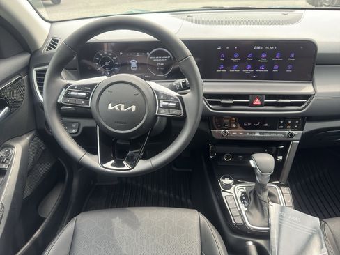 New 2026 Kia Seltos EX image 10