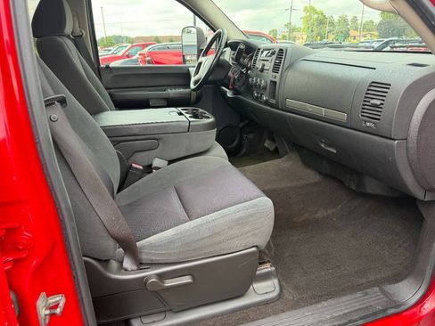 Used 2009 Chevrolet Silverado 2500 LT w/ Suspension Package, Off-Road AWD/4WD image 14
