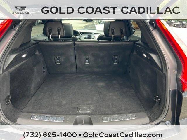 Used 2019 Cadillac XT4 Premium Luxury w/ Cold Weather Package FWD image 9