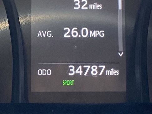 Used 2023 Toyota Camry SE image 12