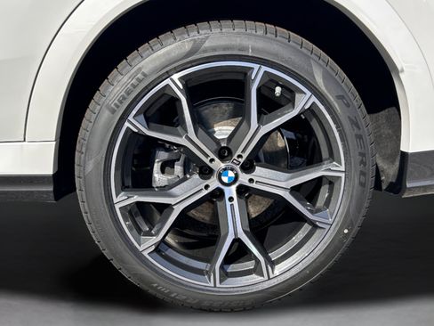 Used 2026 BMW X6 xDrive40i w/ Premium Package AWD/4WD image 37