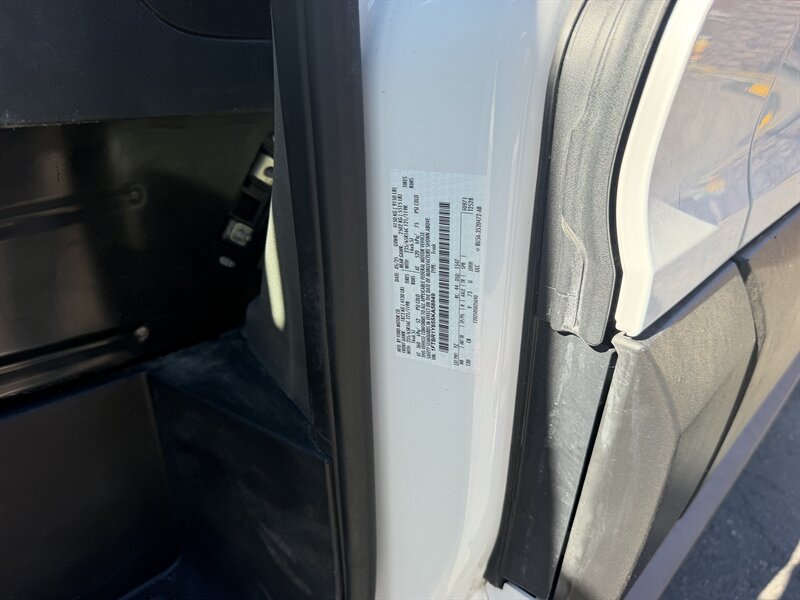 Used 2025 Ford Transit 250 Low Roof w/ Exterior Upgrade Package RWD image 18