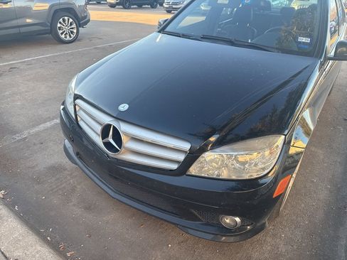 Used 2010 Mercedes-Benz C 350 Sport image 3