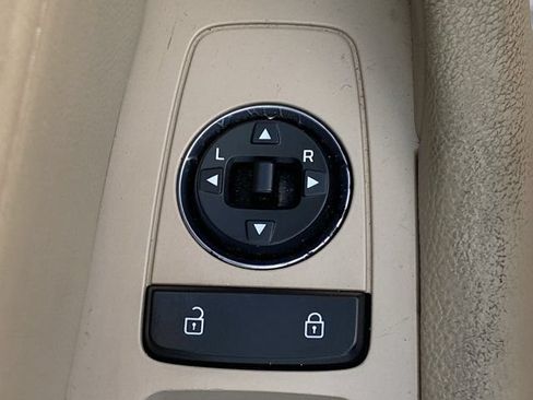 Used 2015 Hyundai Sonata Limited w/ Option Group 06 FWD image 17