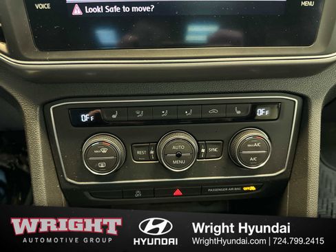 Used 2019 Volkswagen Atlas SE w/ Panoramic Sunroof Package image 28