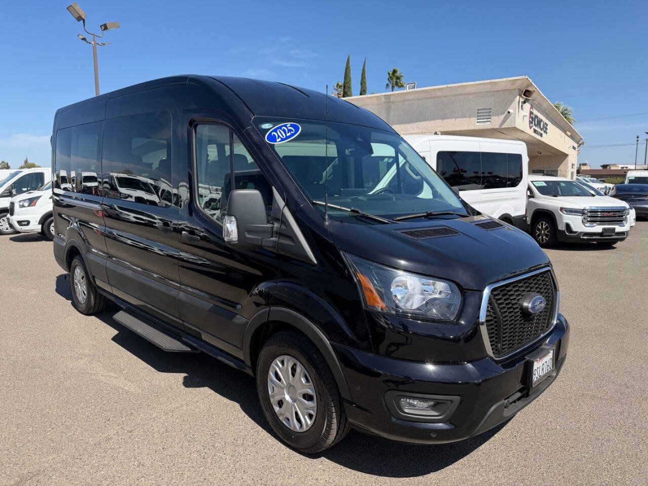 Used 2025 Ford Transit 350 XLT RWD image 2