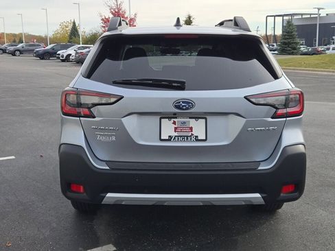 Used 2023 Subaru Outback Limited image 12