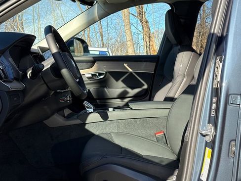 New 2026 Volvo XC90 B6 Plus w/ Protection Package AWD/4WD image 10