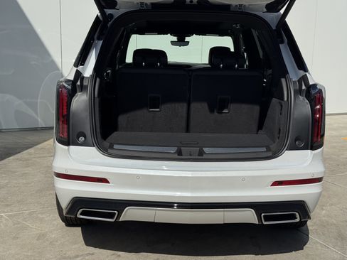 New 2025 Cadillac XT6 Sport w/ Technology Package image 9