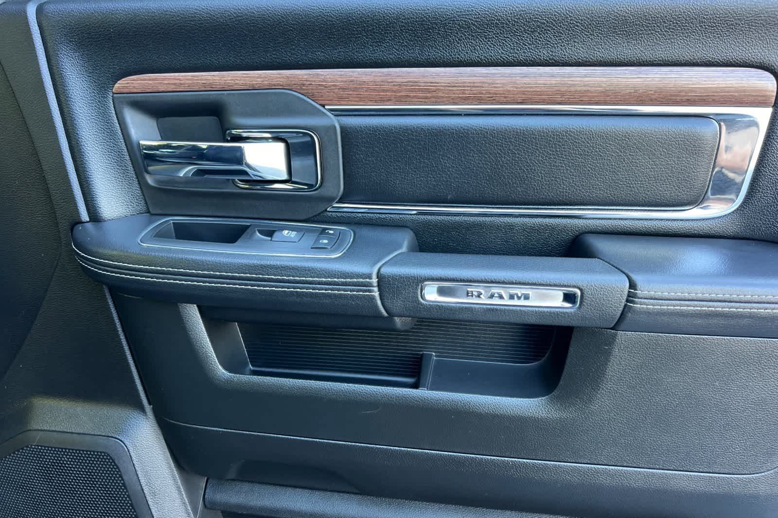 Used 2018 RAM 2500 Laramie AWD/4WD image 18