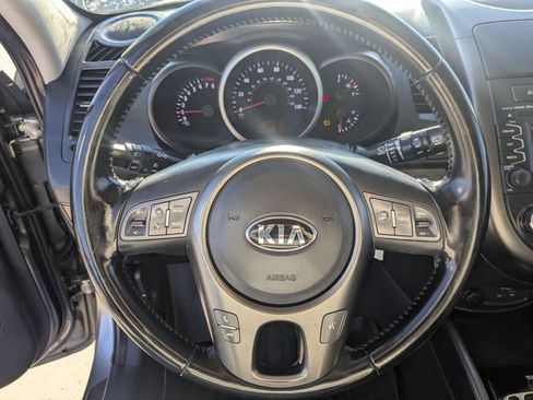 Used 2013 Kia Soul + w/ Audio Pkg image 14