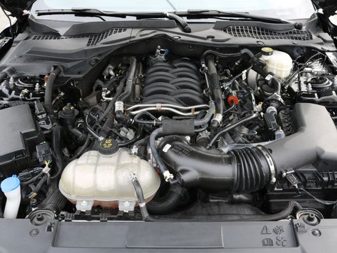 Used 2023 Ford Mustang GT Premium image 25