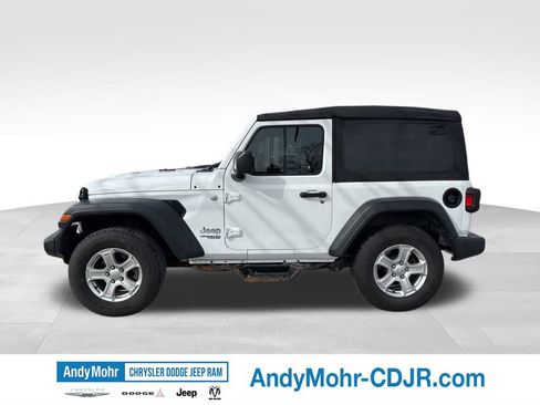 Used 2018 Jeep Wrangler Sport AWD/4WD image 4