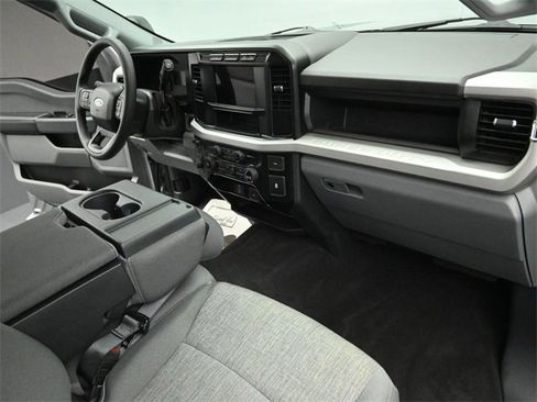 Used 2024 Ford F250 XL w/ STX Appearance Package image 27