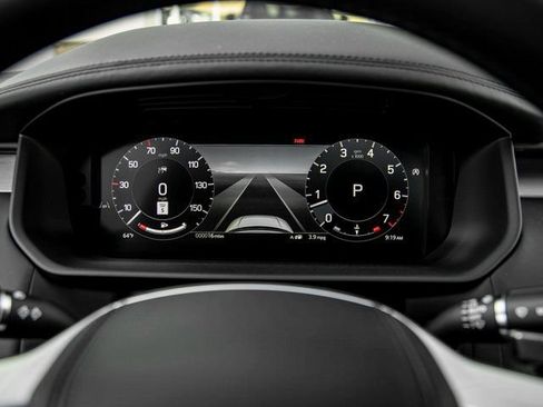 New 2026 Land Rover Discovery Limited Edition AWD/4WD image 17